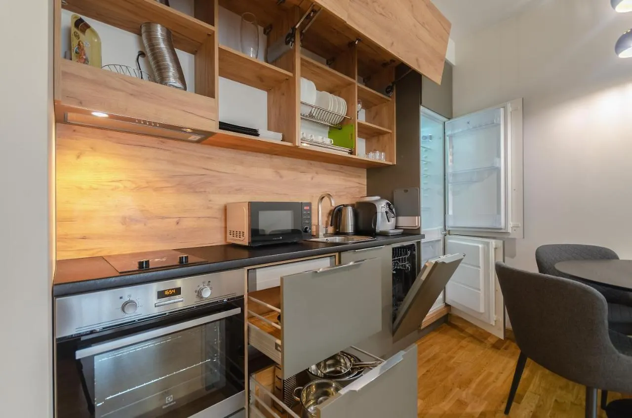 Petrovdom 408-467-471-277-377 In Central Park Cozy Apartments Kyiv