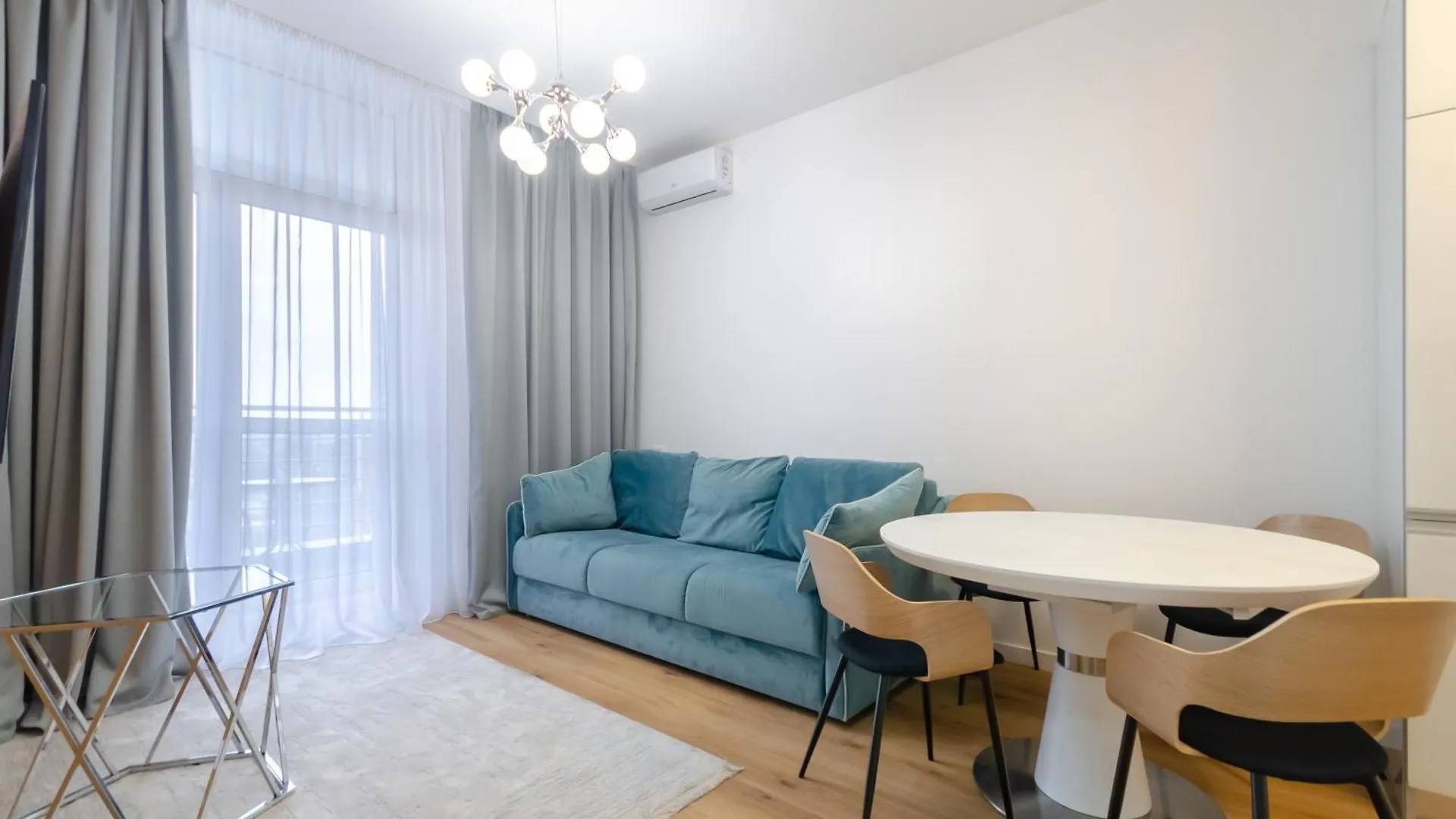 Petrovdom 408-467-471-277-377 In Central Park Cozy Apartments Kyiv