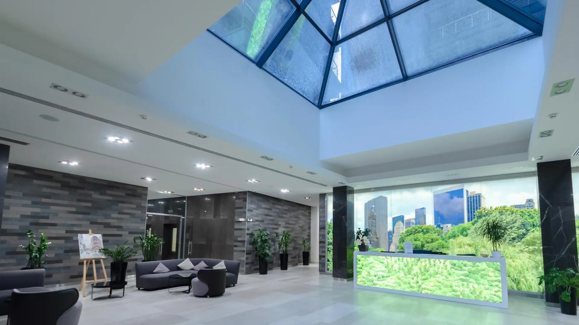 Petrovdom 408-467-471-277-377 In Central Park Cozy Apartments Kyiv