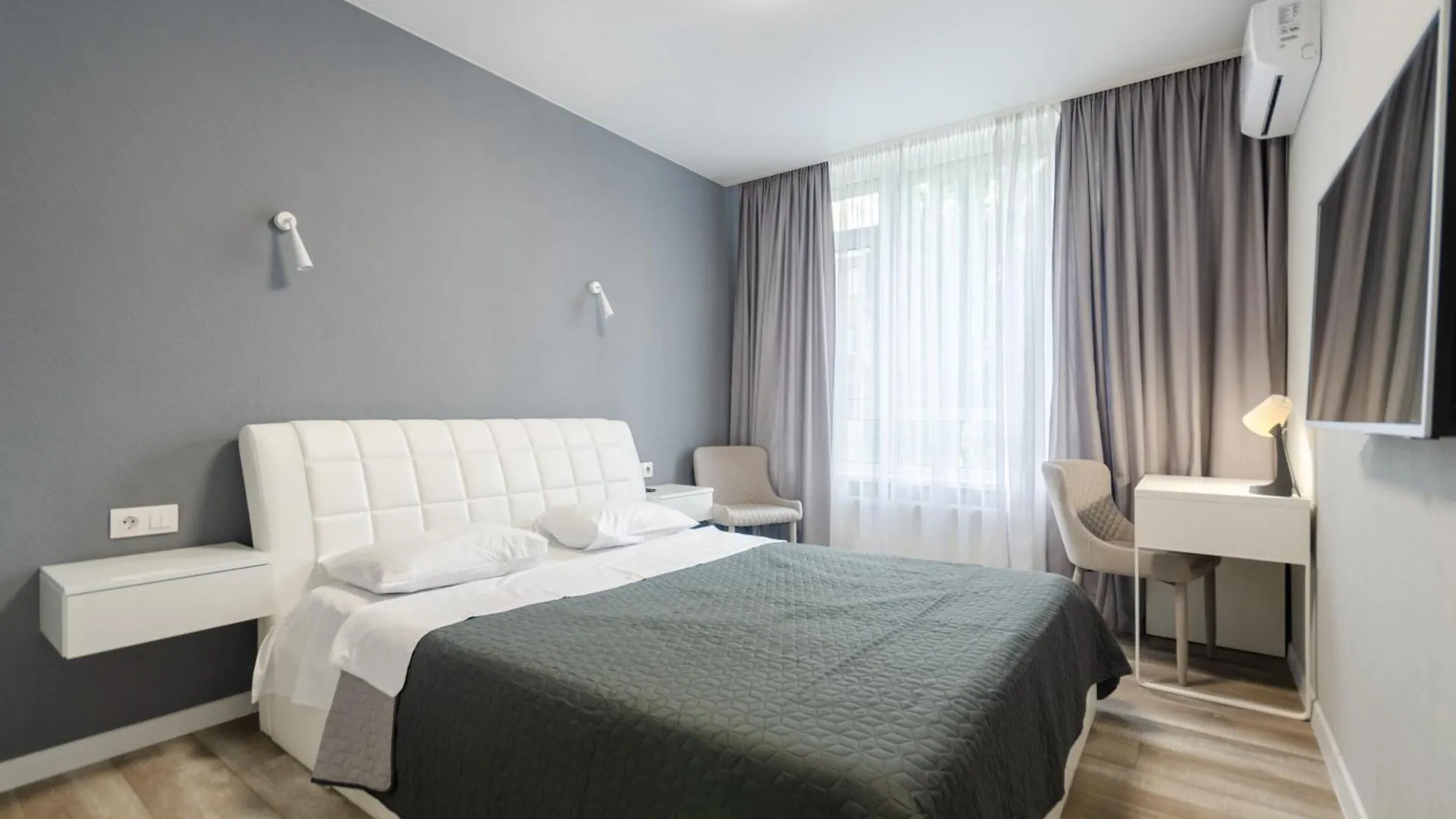 Petrovdom 408-467-471-277-377 In Central Park Cozy Apartments Kyiv