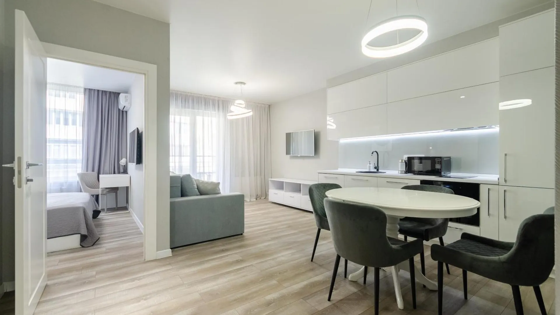 Petrovdom 408-467-471-277-377 In Central Park Cozy Apartments Kyiv