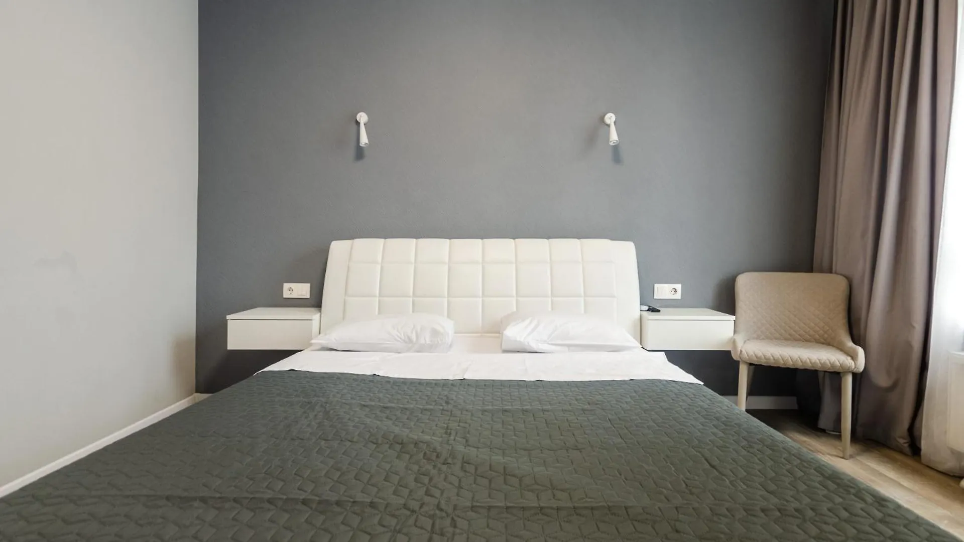 Petrovdom 408-467-471-277-377 In Central Park Cozy Apartments Kyiv