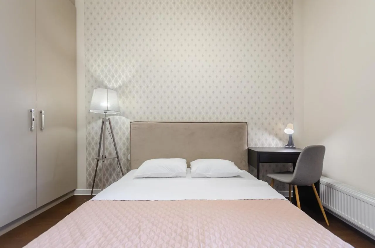 Petrovdom 408-467-471-277-377 In Central Park Cozy Apartments キエフ 0*,  ウクライナ