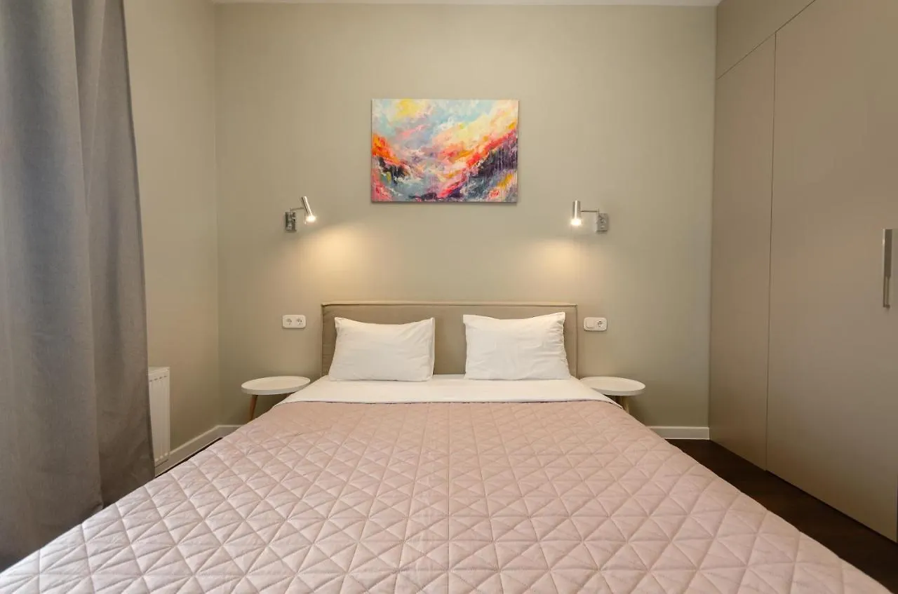 Petrovdom 408-467-471-277-377 In Central Park Cozy Apartments キエフ 0*,  ウクライナ