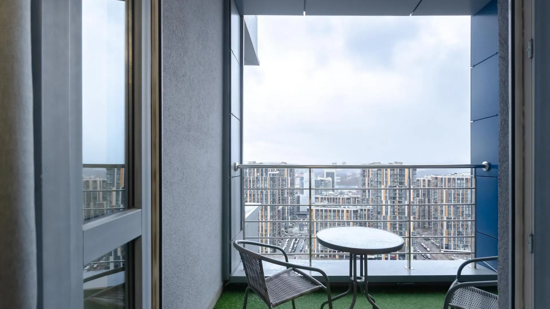 Petrovdom 408-467-471-277-377 In Central Park Cozy Apartments キエフ