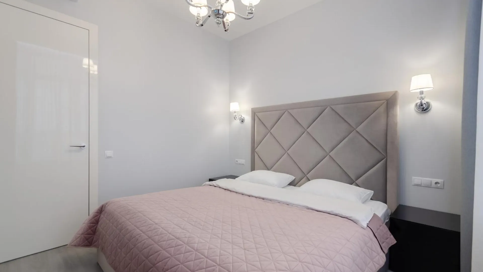 Petrovdom 408-467-471-277-377 In Central Park Cozy Apartments キエフ