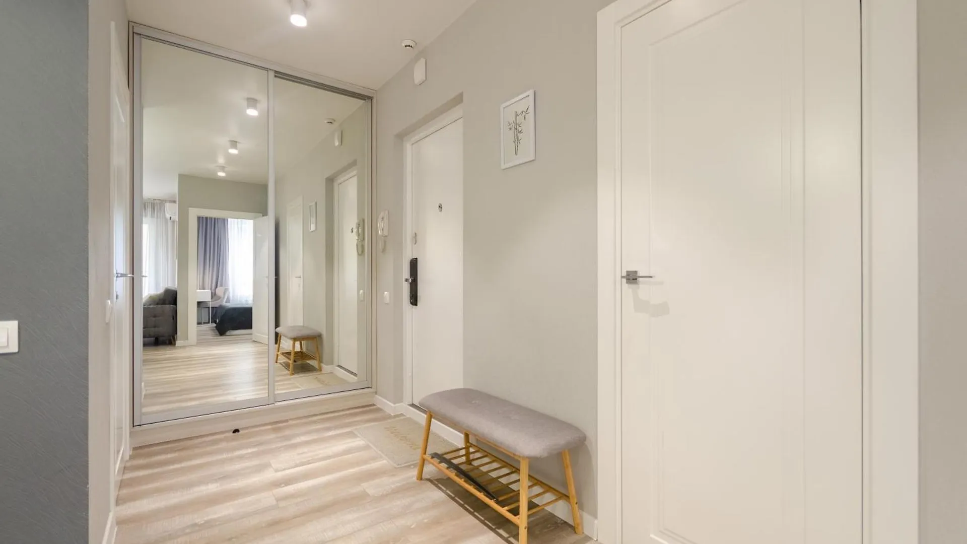 Petrovdom 408-467-471-277-377 In Central Park Cozy Apartments キエフ ウクライナ