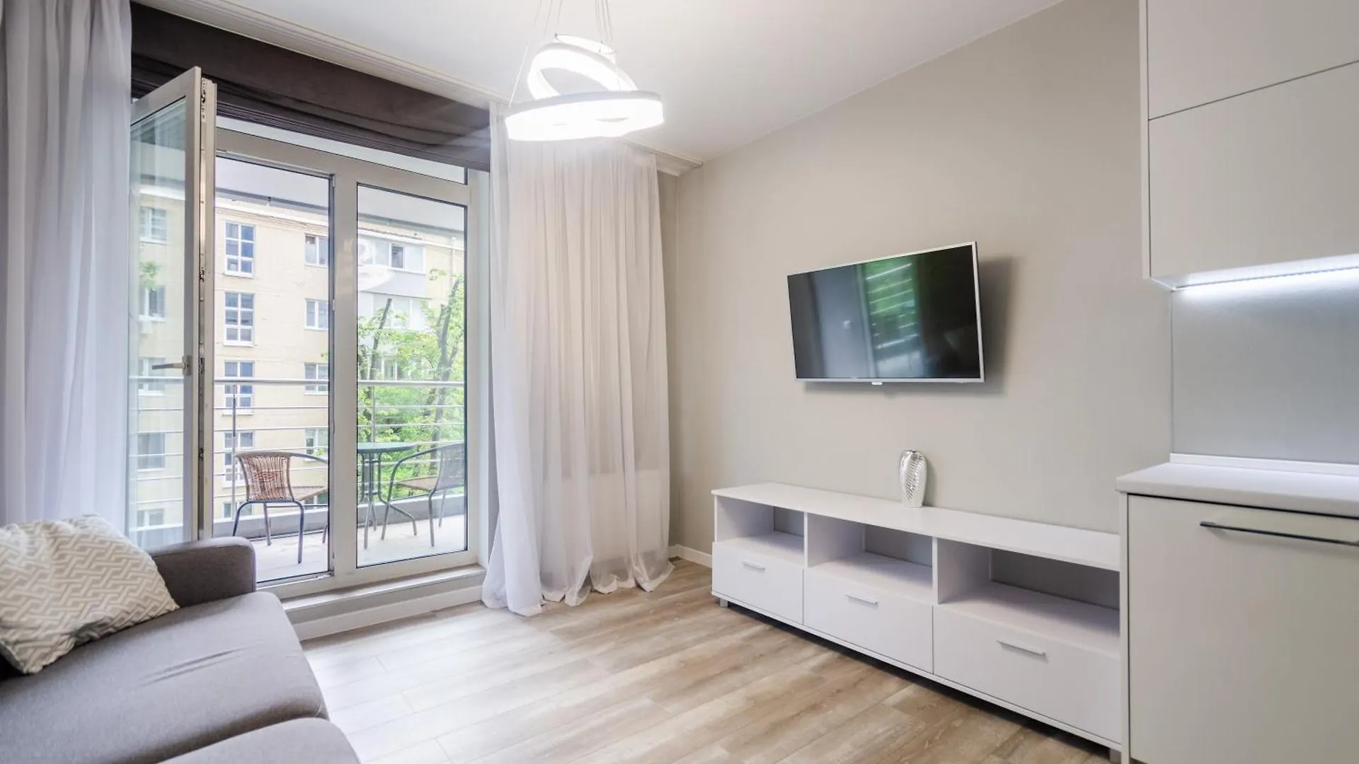 Petrovdom 408-467-471-277-377 In Central Park Cozy Apartments キエフ