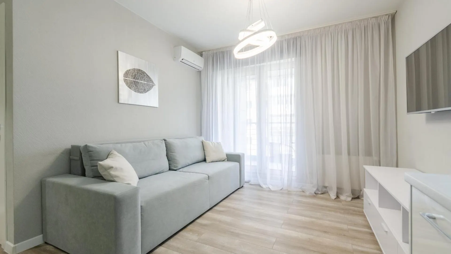 Petrovdom 408-467-471-277-377 In Central Park Cozy Apartments キエフ ウクライナ