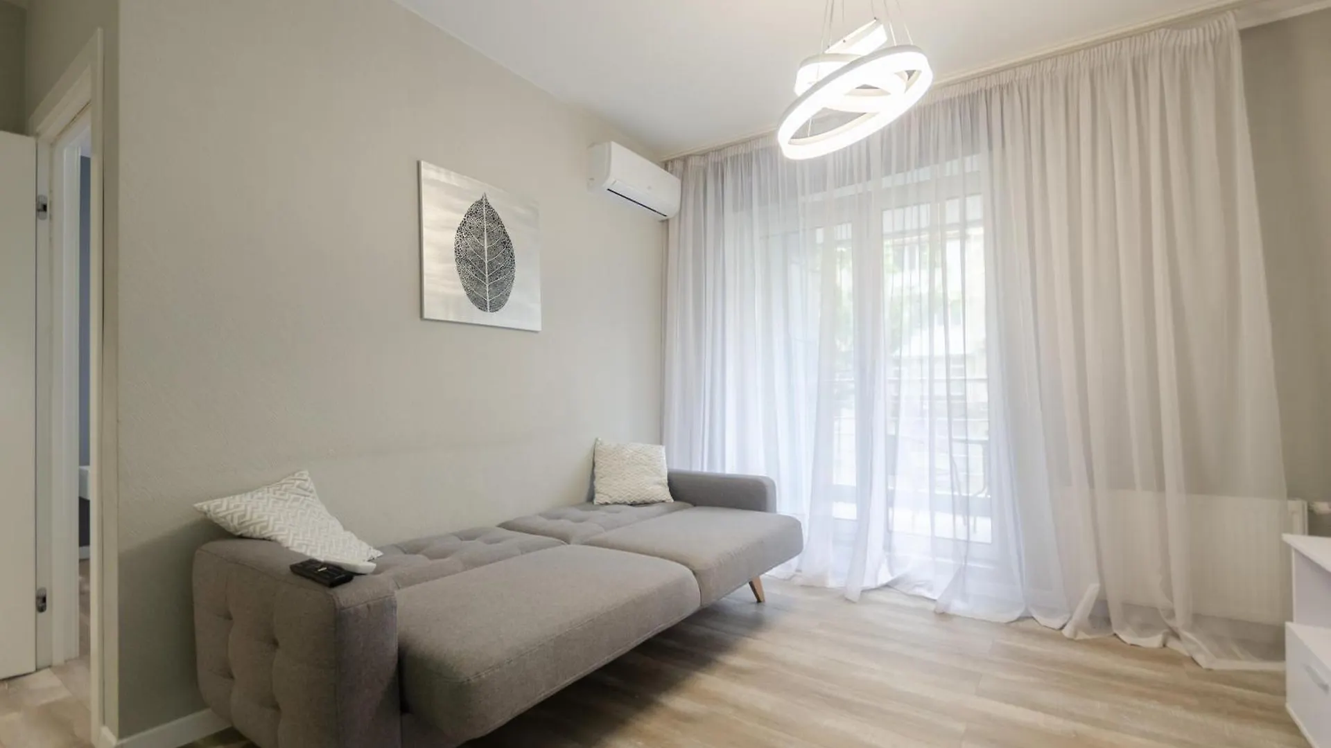 Petrovdom 408-467-471-277-377 In Central Park Cozy Apartments キエフ