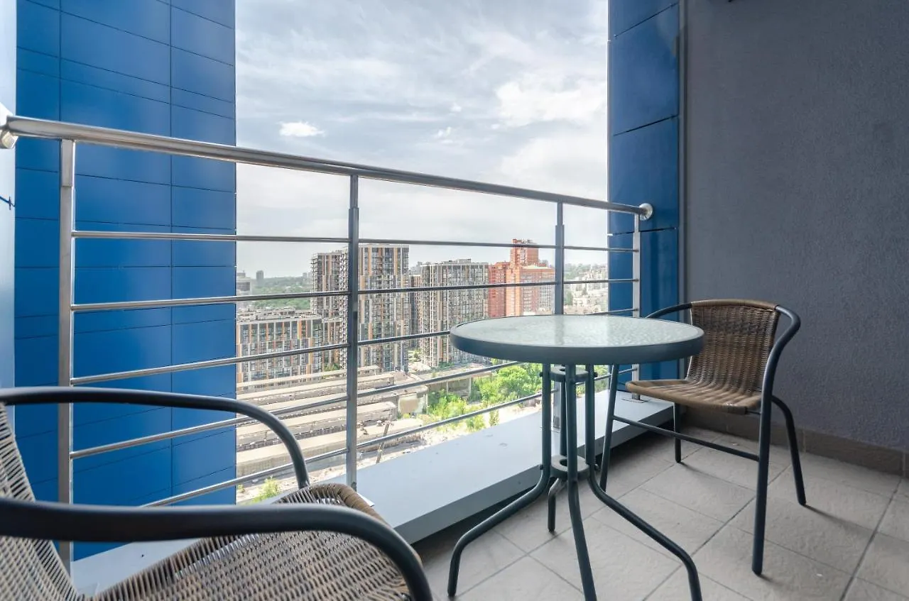Petrovdom 408-467-471-277-377 In Central Park Cozy Apartments Kiev