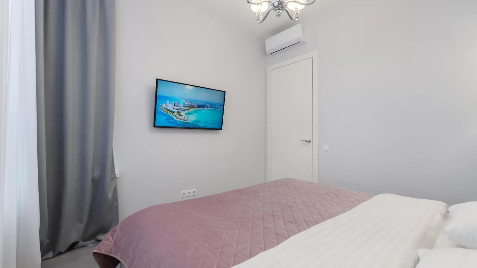Petrovdom 408-467-471-277-377 In Central Park Cozy Apartments Kiev 0*,  Ukraina